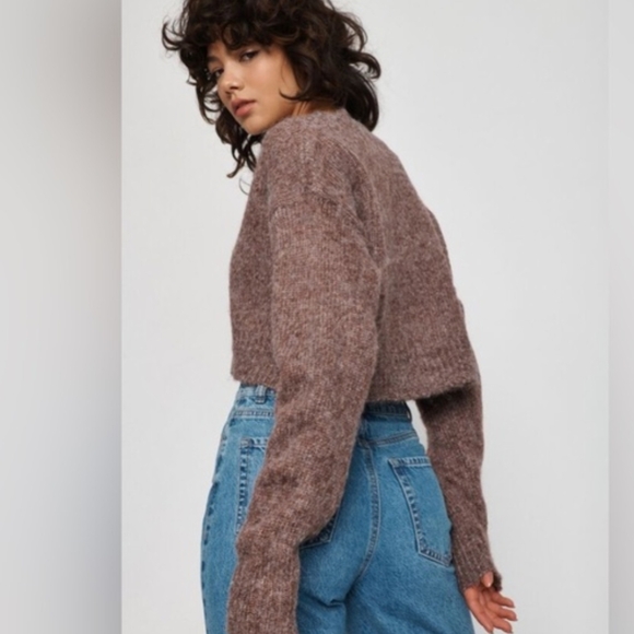 Garage Cropped Slouchy V-neck Sweater - Picture 2 of 6